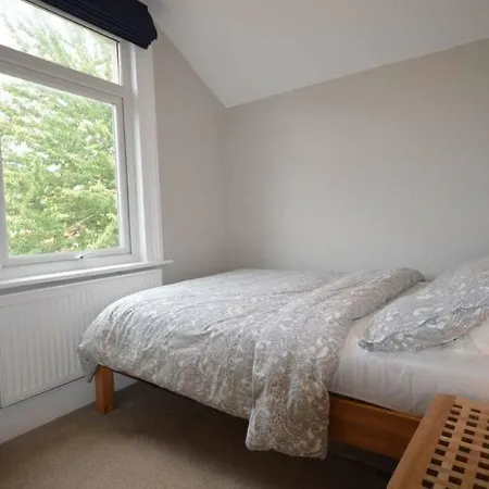 Charming Victorian 3 Bedroom House With Large Garden Hotell 3*