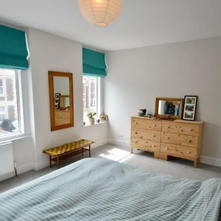 Hotel Charming Victorian 3 Bedroom House With Large Garden Bristol